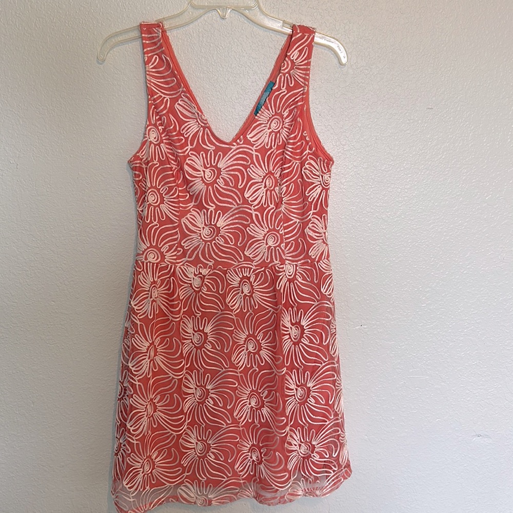 Francesca’s size Large peach flower lined dress.